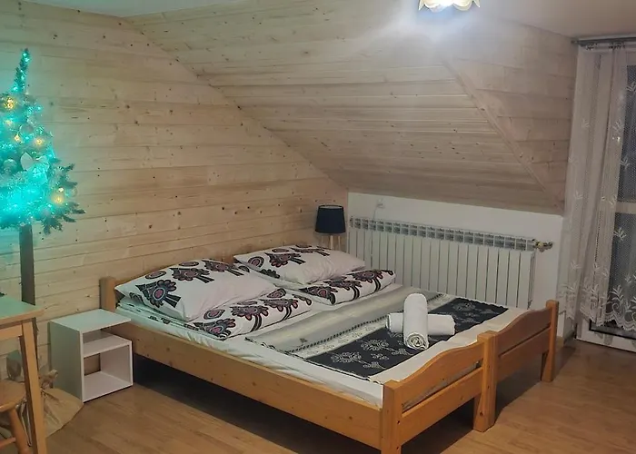 Grzesiczek לינה וארוחת בוקר 3*